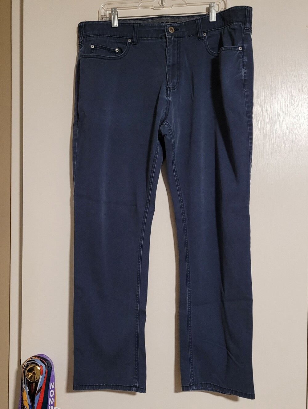 Iron Co. Men's Classic Straight-Leg Jeans in Dark Navy